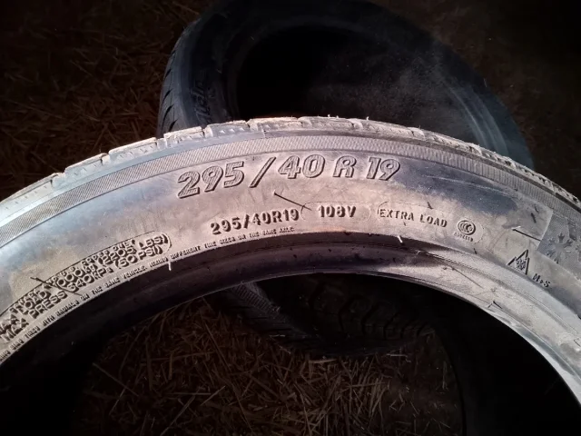 Michelin Pilot Alpin · 265/45 R19 + 295/40 R19 · x4 · Foto 4