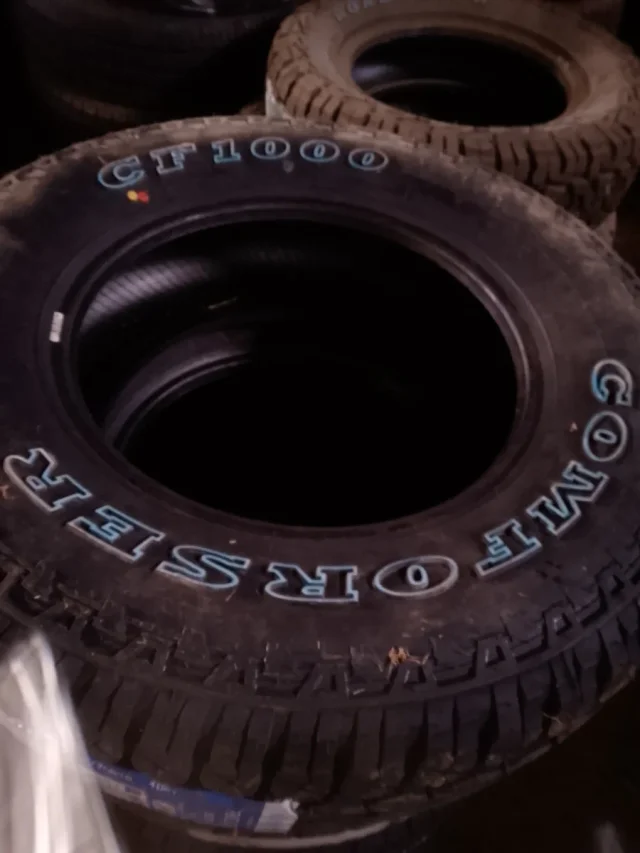 Comforser CF1000 AT · 245/70 R16 · x1 · Foto 2