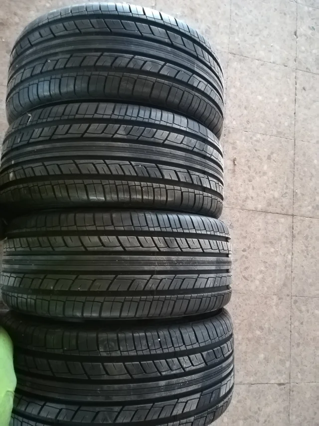 Austone · 205/40 R17 · x4