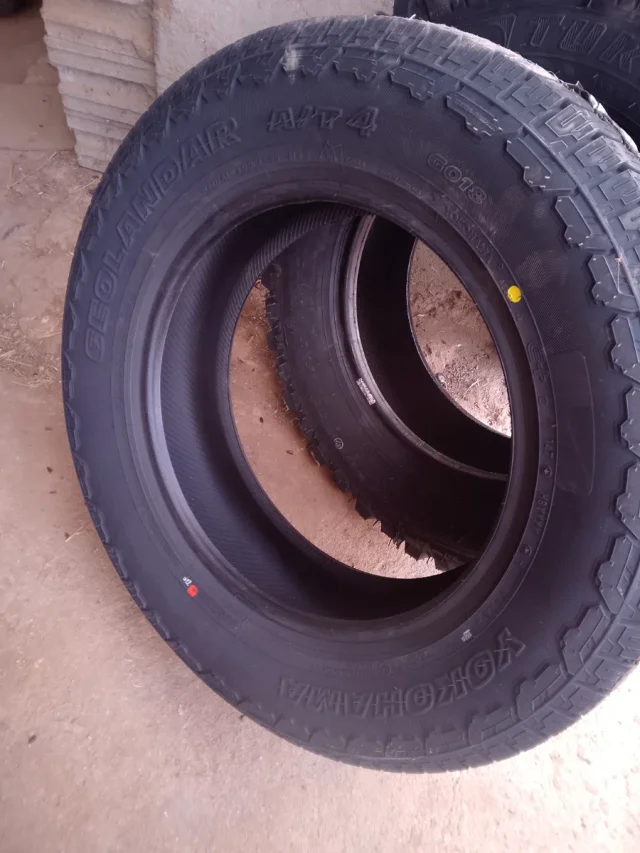 Yokohama Geolandar A/T4 · 215/65 R16 · x1 · Foto 2