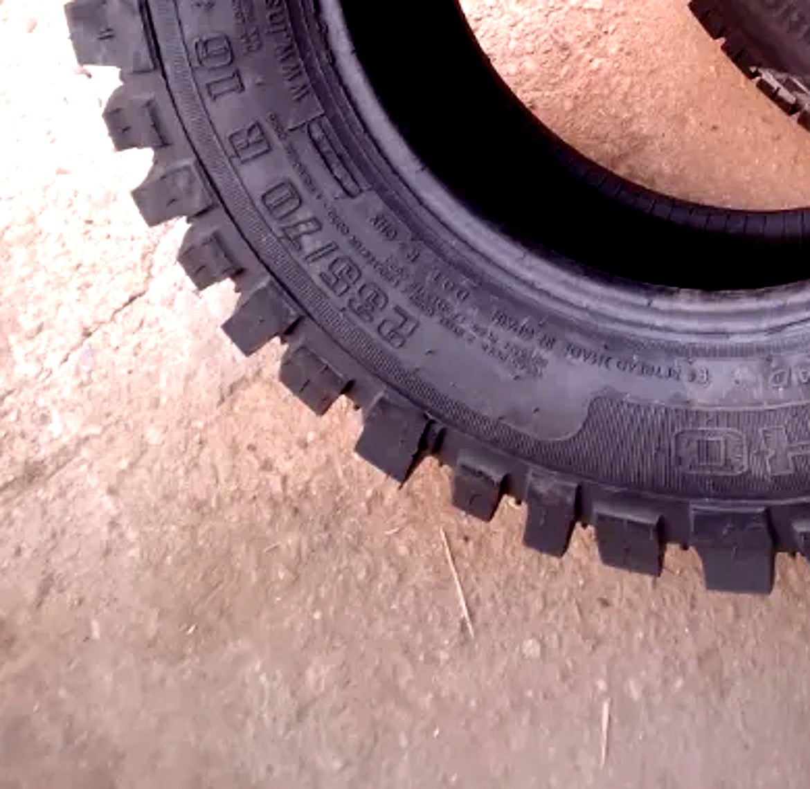 Insa Turbo Risko MT · 235/70 R16 · x1 · Foto 3