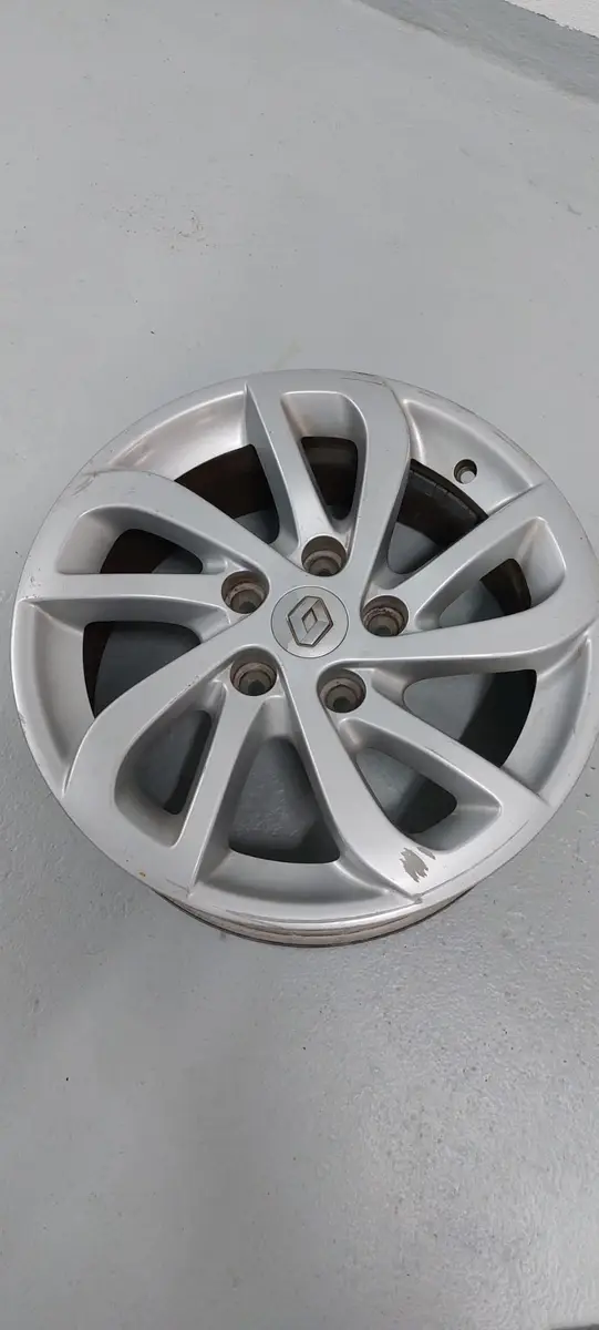 Llanta deportiva 17" · 5x114.3 · para reparar