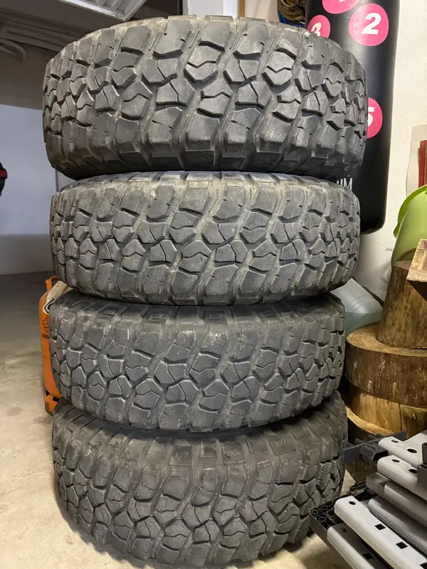 BFGoodrich Mud terrain · 265/75 R16 · x4 · Foto 2