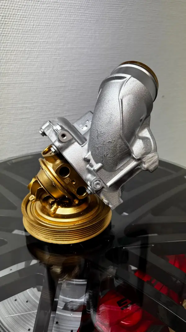 Reloj artesanal · Turbo Mercedes-Benz · Foto 4