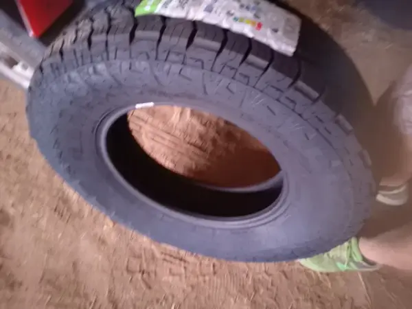 Lanvigator Valiant AT · 245/70 R16 · x2 · Foto 2