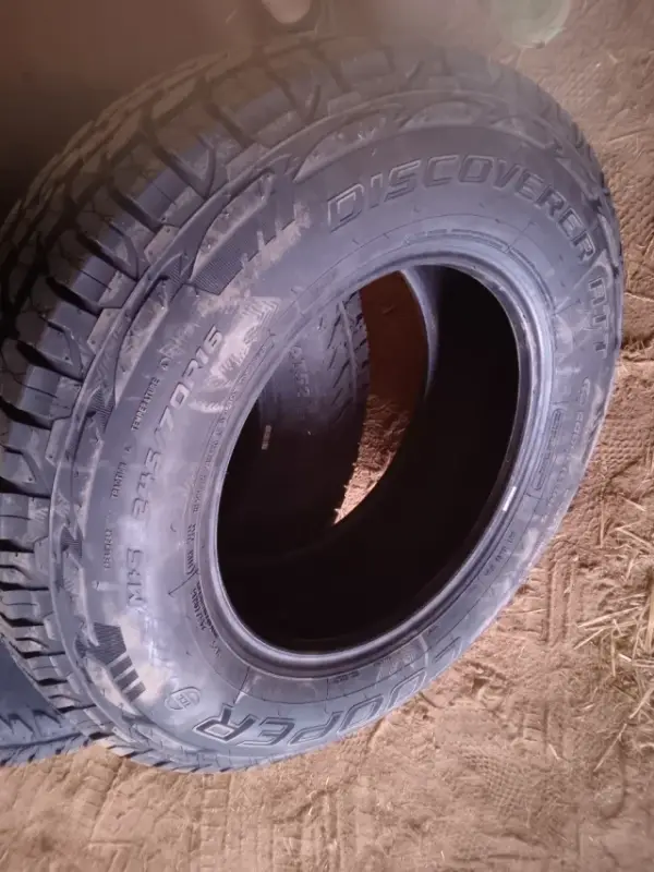 Cooper Discovery att · 245/70 R16 · x2 · Foto 3
