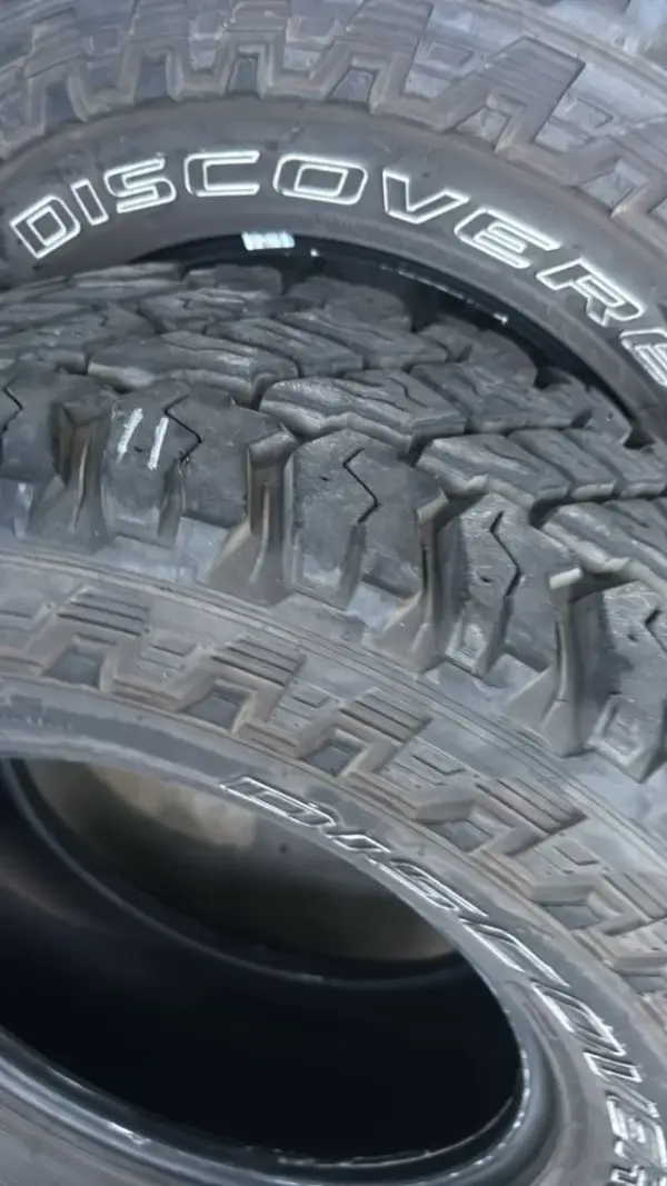 Cooper Discoverer S/T maxx · 285/70 R17 · x4 · Foto 4