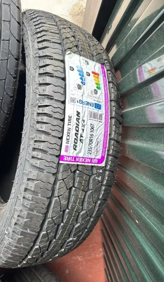 Nexen Roadian AT 4x4 · 235/70 R16 · x1