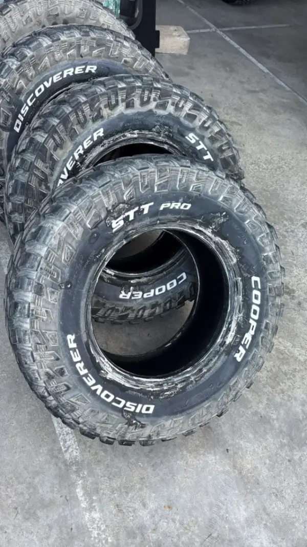 Cooper Discoverer STT PRO · 295/70 R17 · x4