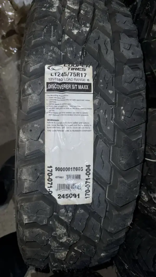Cooper Cooper Discoverer S/T Maxx · 245/75 R17 · x1