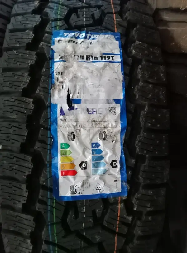 Toyo Open Country · 265/70 R15 · x1