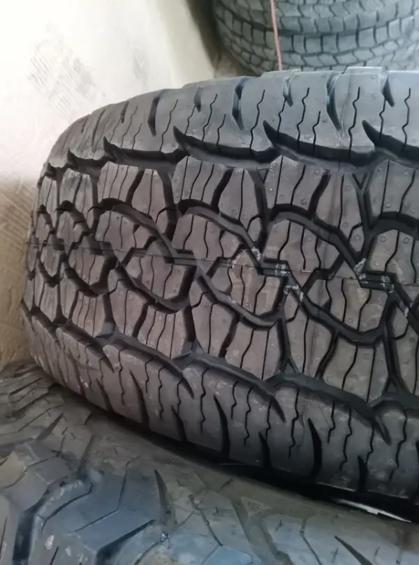 BFGoodrich Trail Terrain T/A · 225/70 R18 · x1