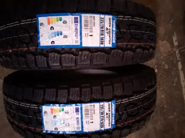 Toyo Open Country A/T III · 225/70 R16 · x4