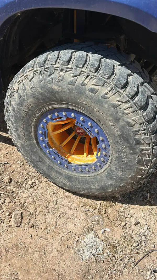 Dediland Dingo 4x4  · 15x10.0 6x139.7 ET-44 · Cooper 35x12.5 R15 · x4 · Foto 5