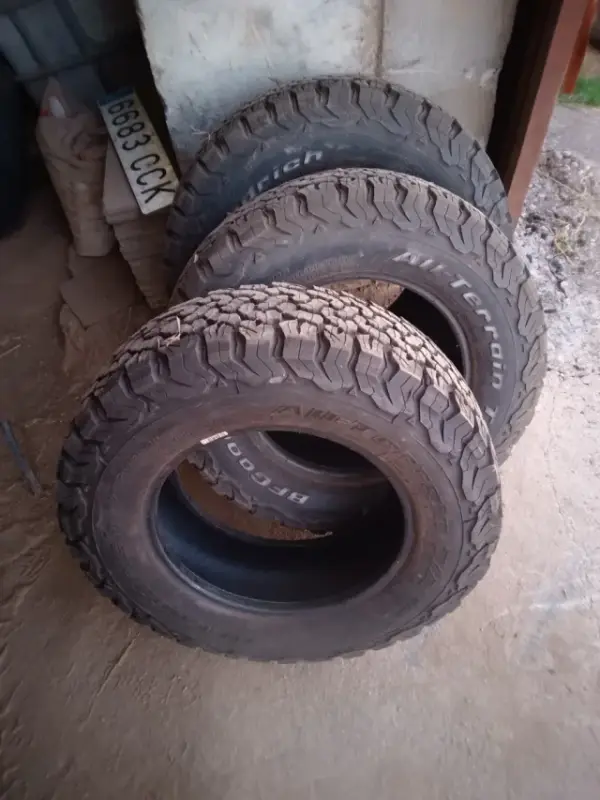 BFGoodrich All Terrain T/A · 235/70 R16 · x3