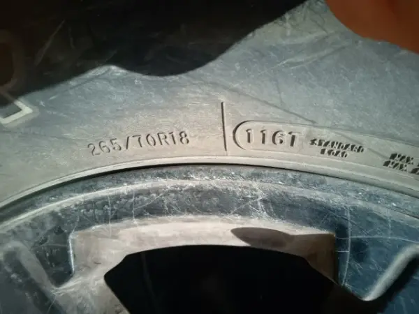 Jeep (OEM) Wrangler JK · 18x7.5 5x127 ET44.45 · Cooper 265/70 R18 · x4 · Foto 5